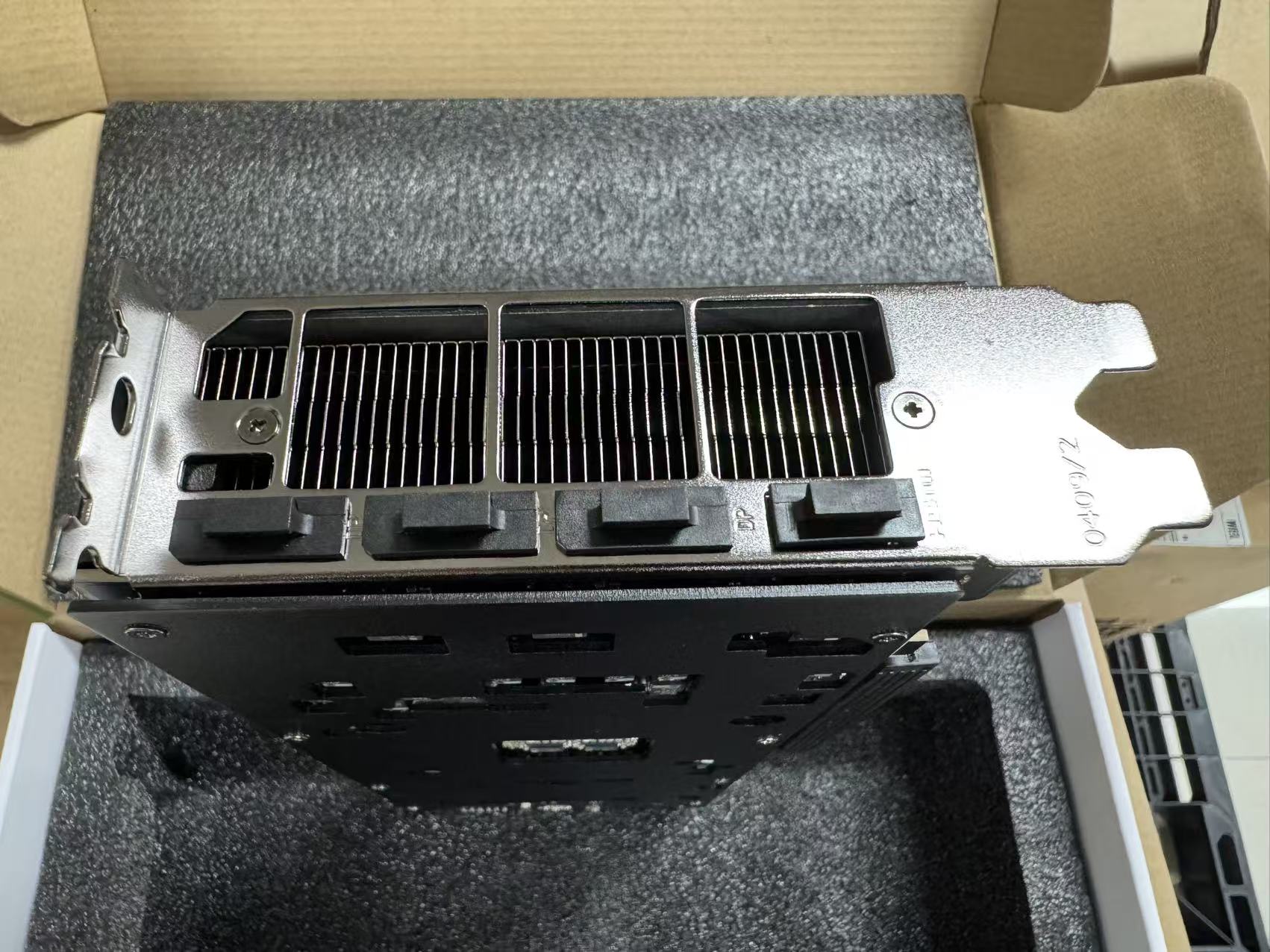 For GeForce RTX 4070 Ti Super  - огляд і ціна Rtx 4070 Ti Super 16Gb